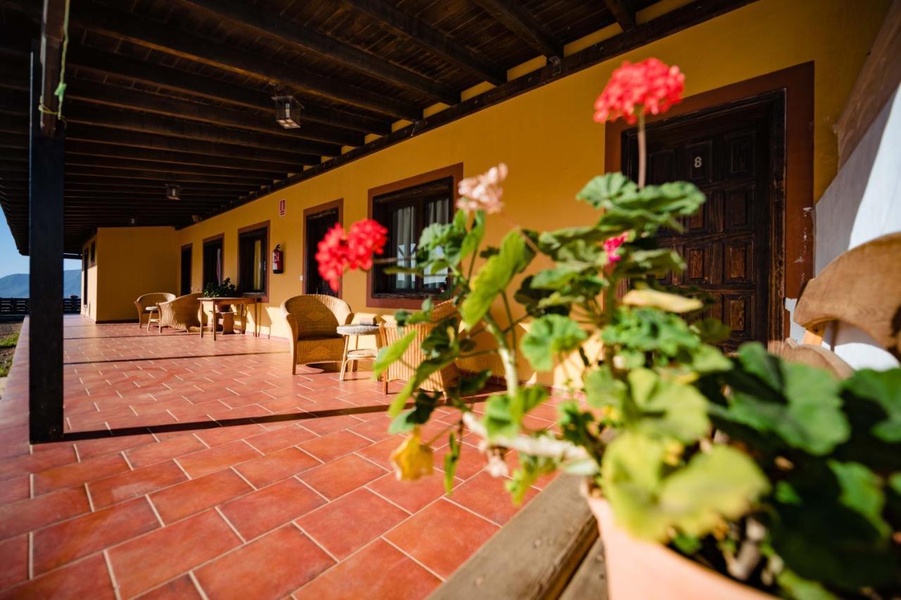 Hotel Rural Huerto Viejo Tesejerague Exterior foto